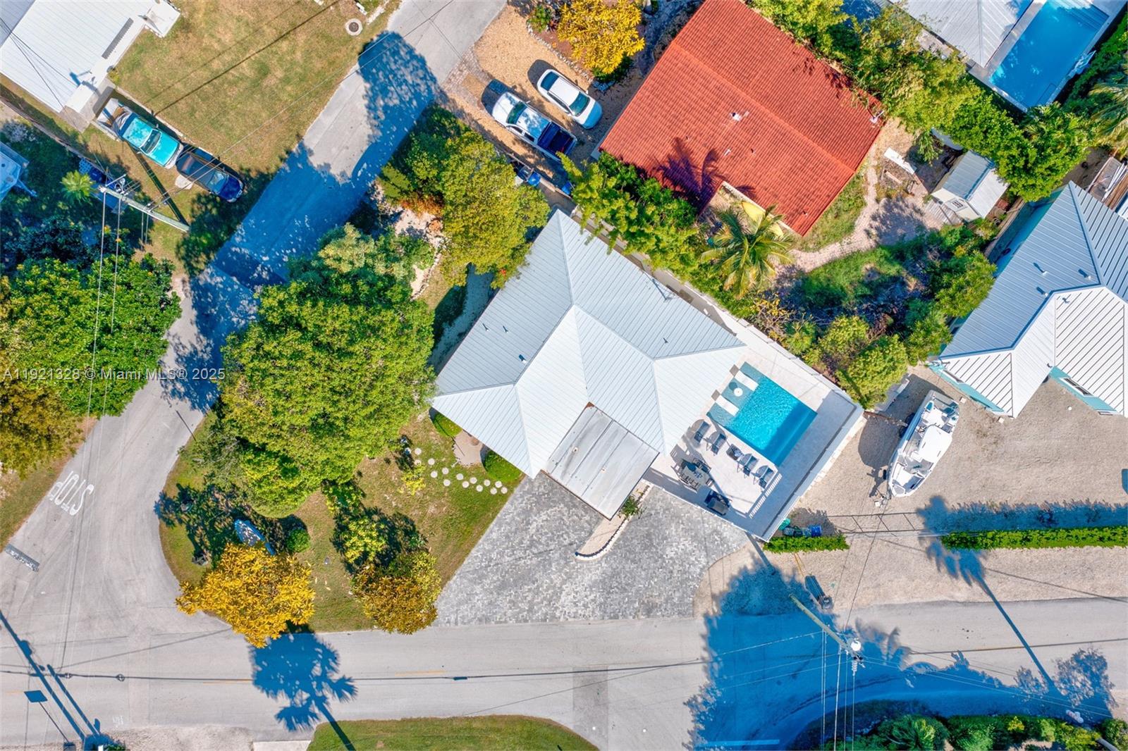LARGO SOUND VILLAGE - Residential