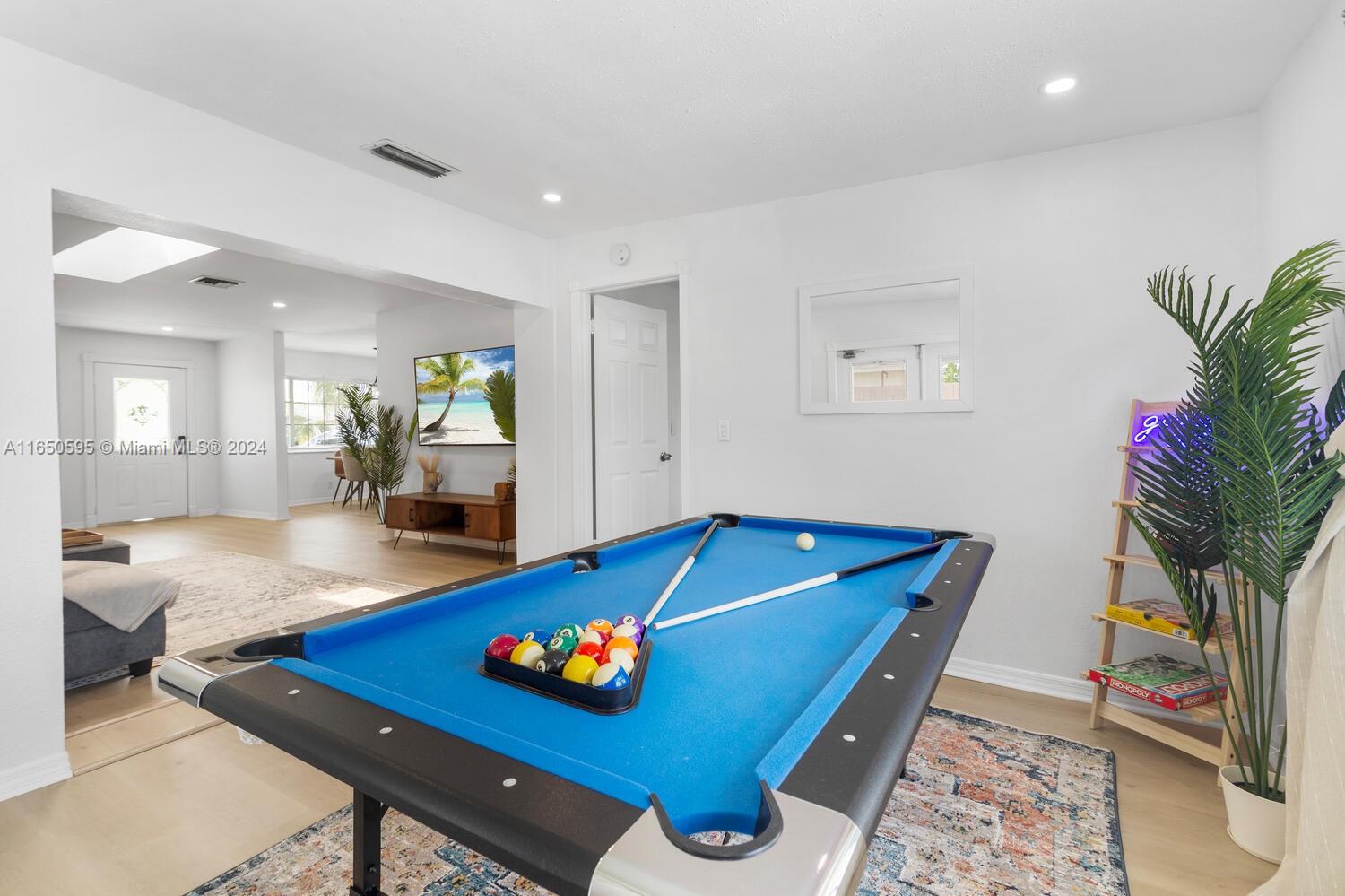 PALM BEACH CABANA COLONY - Residential Lease