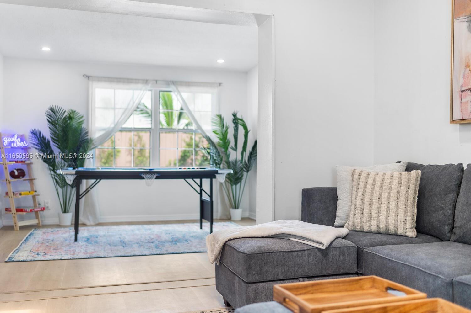 PALM BEACH CABANA COLONY - Residential Lease