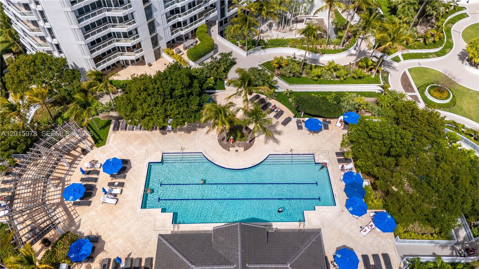 SOUTH TOWER AT THE POINT - Residential