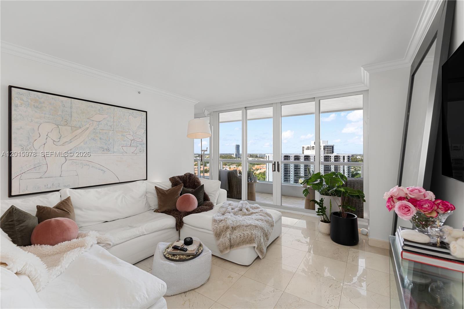 SOUTH TOWER AT THE POINT - Residential