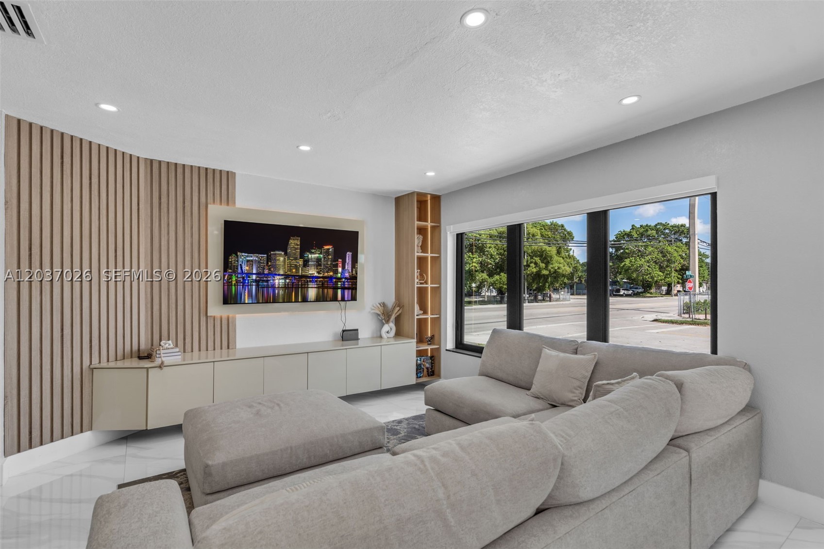 PALM ESTATES 1ST ADDN - Residential