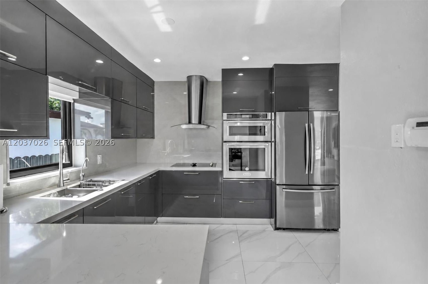 PALM ESTATES 1ST ADDN - Residential