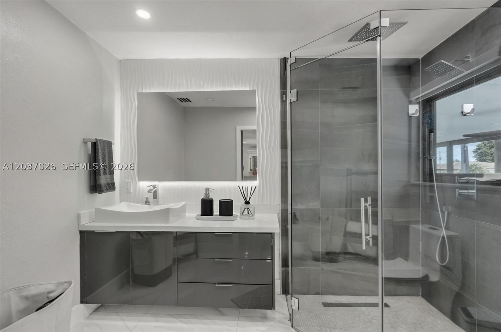 PALM ESTATES 1ST ADDN - Residential