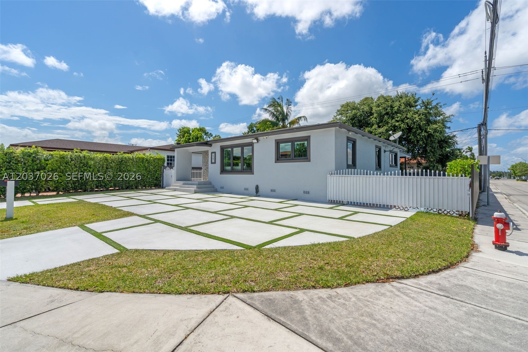 PALM ESTATES 1ST ADDN - Residential