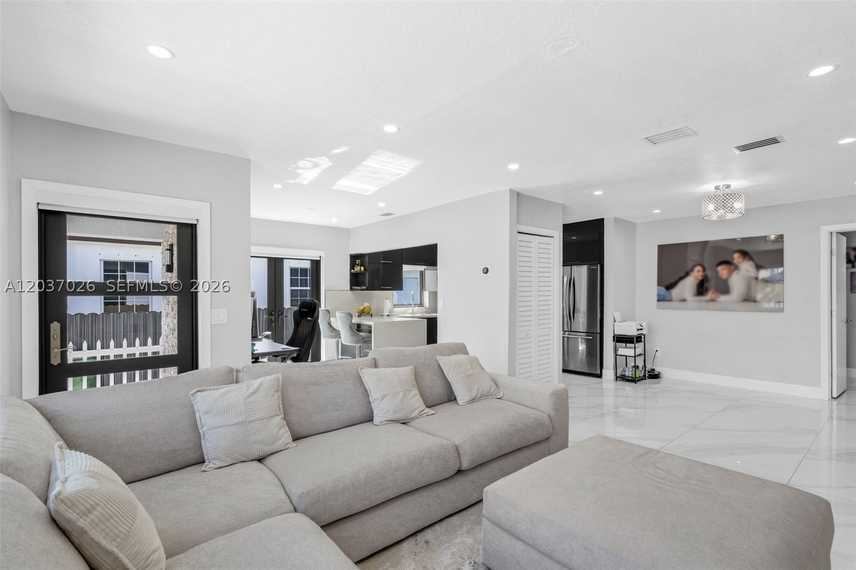 PALM ESTATES 1ST ADDN - Residential