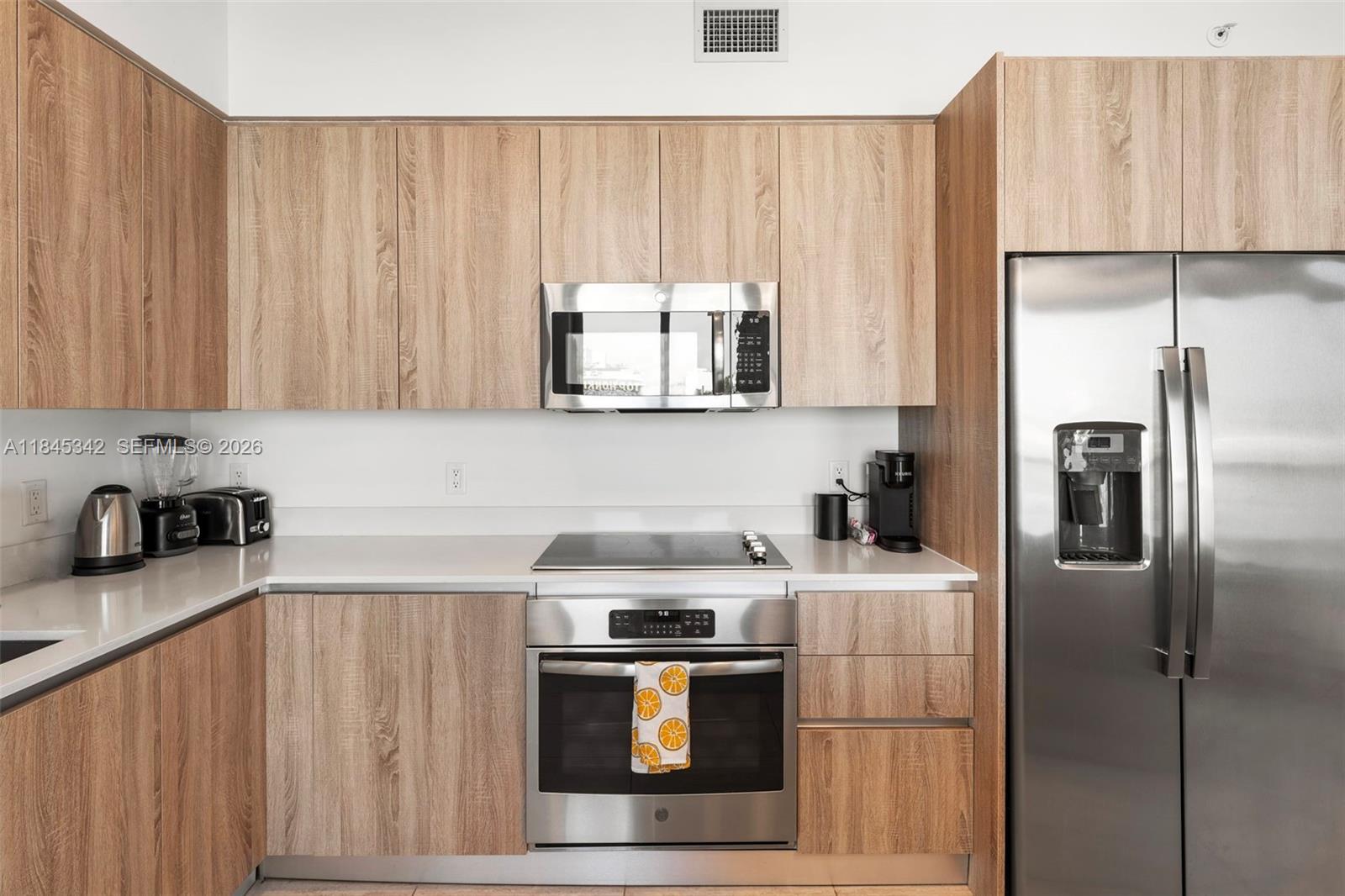 QUADRO CONDO - Residential