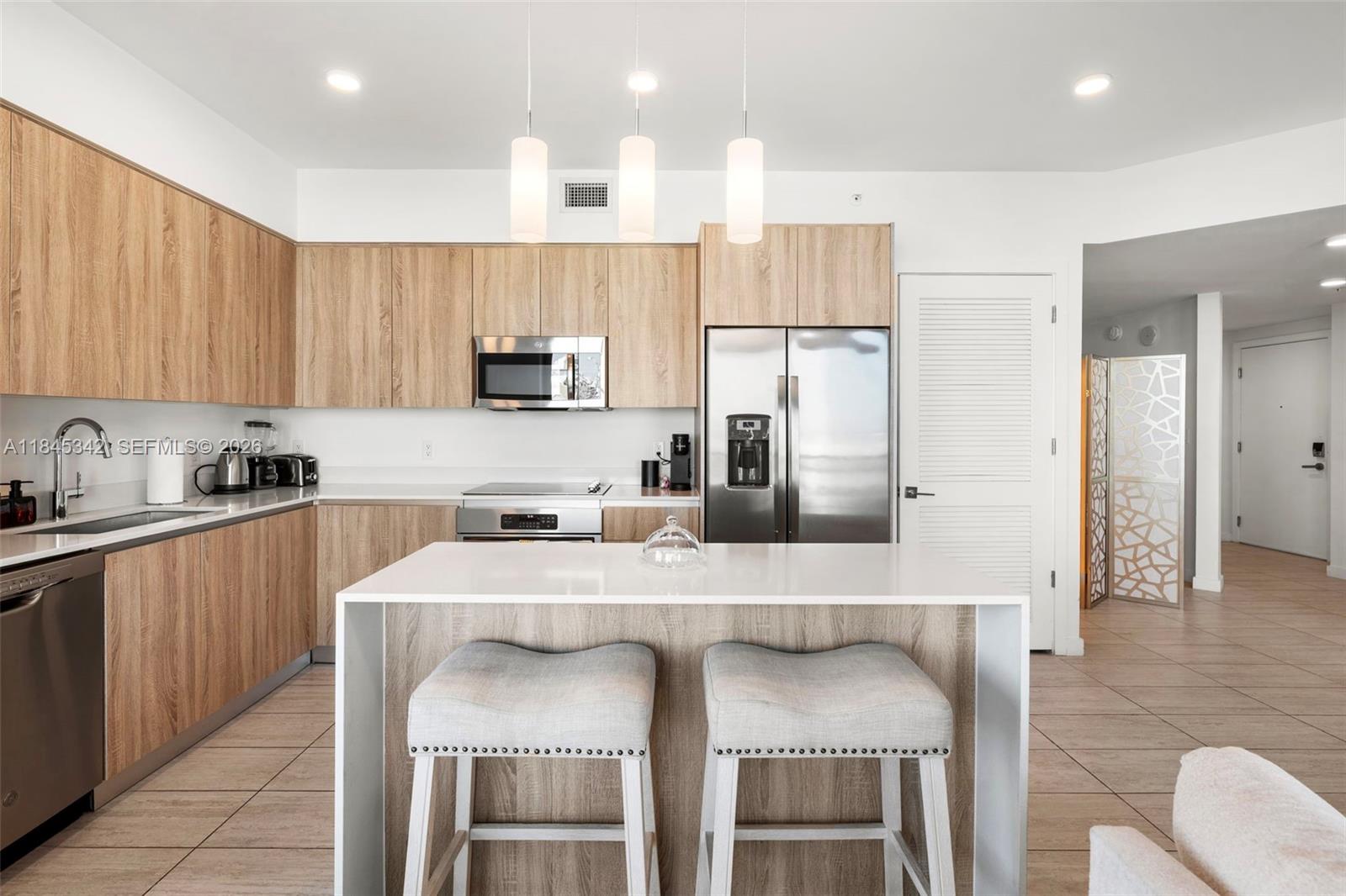 QUADRO CONDO - Residential