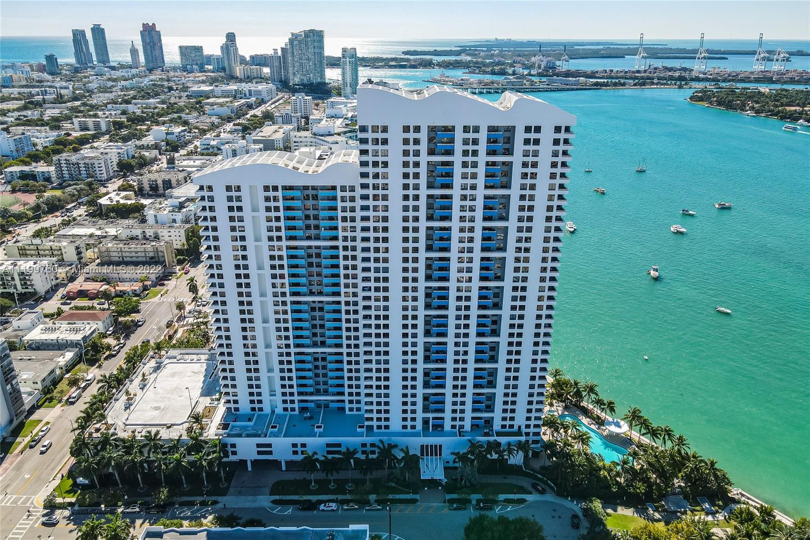 THE WAVERLY AT SOUTH BEAC - Residential Lease