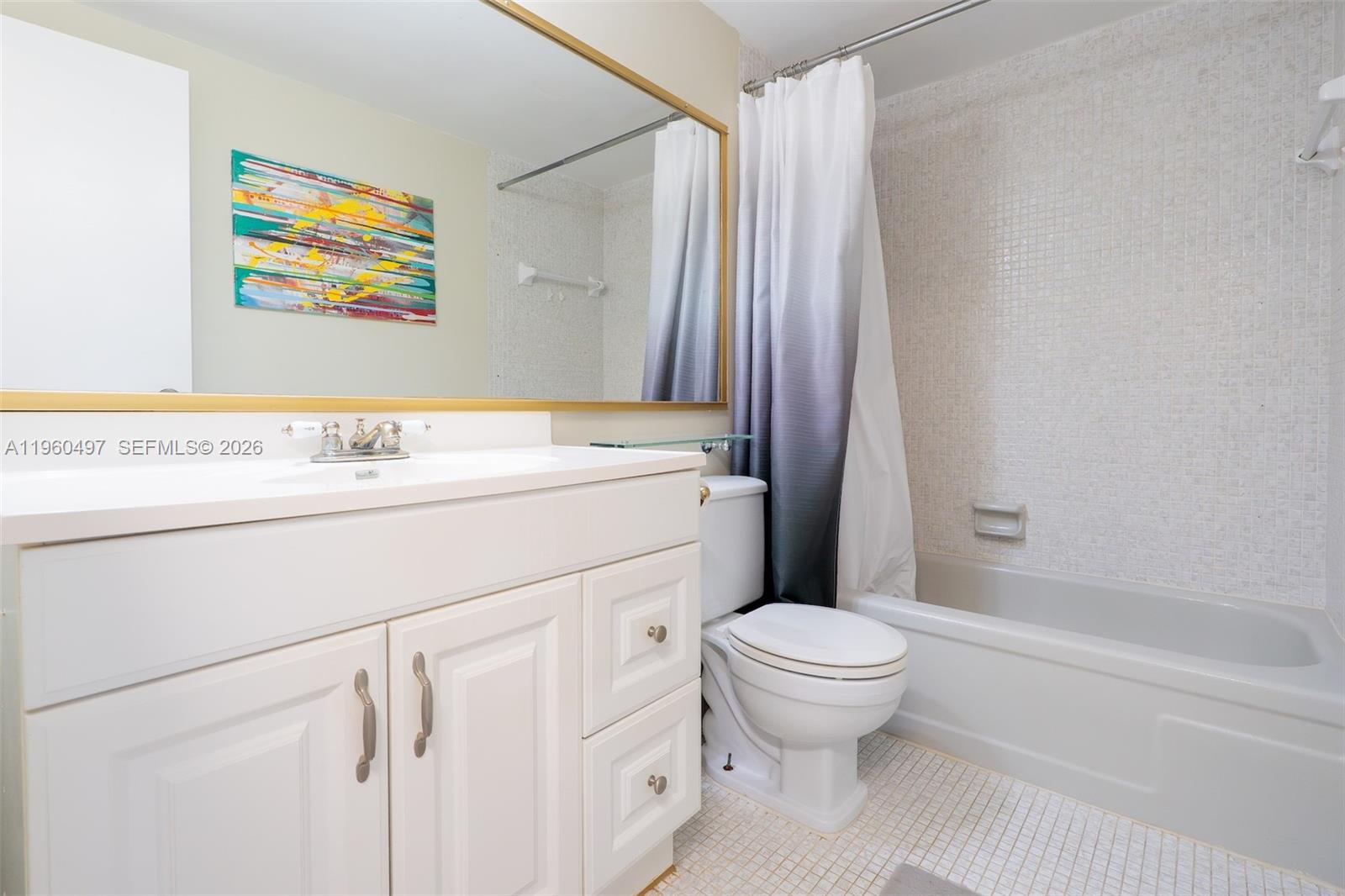 KENNEDY HOUSE CONDO - Residential