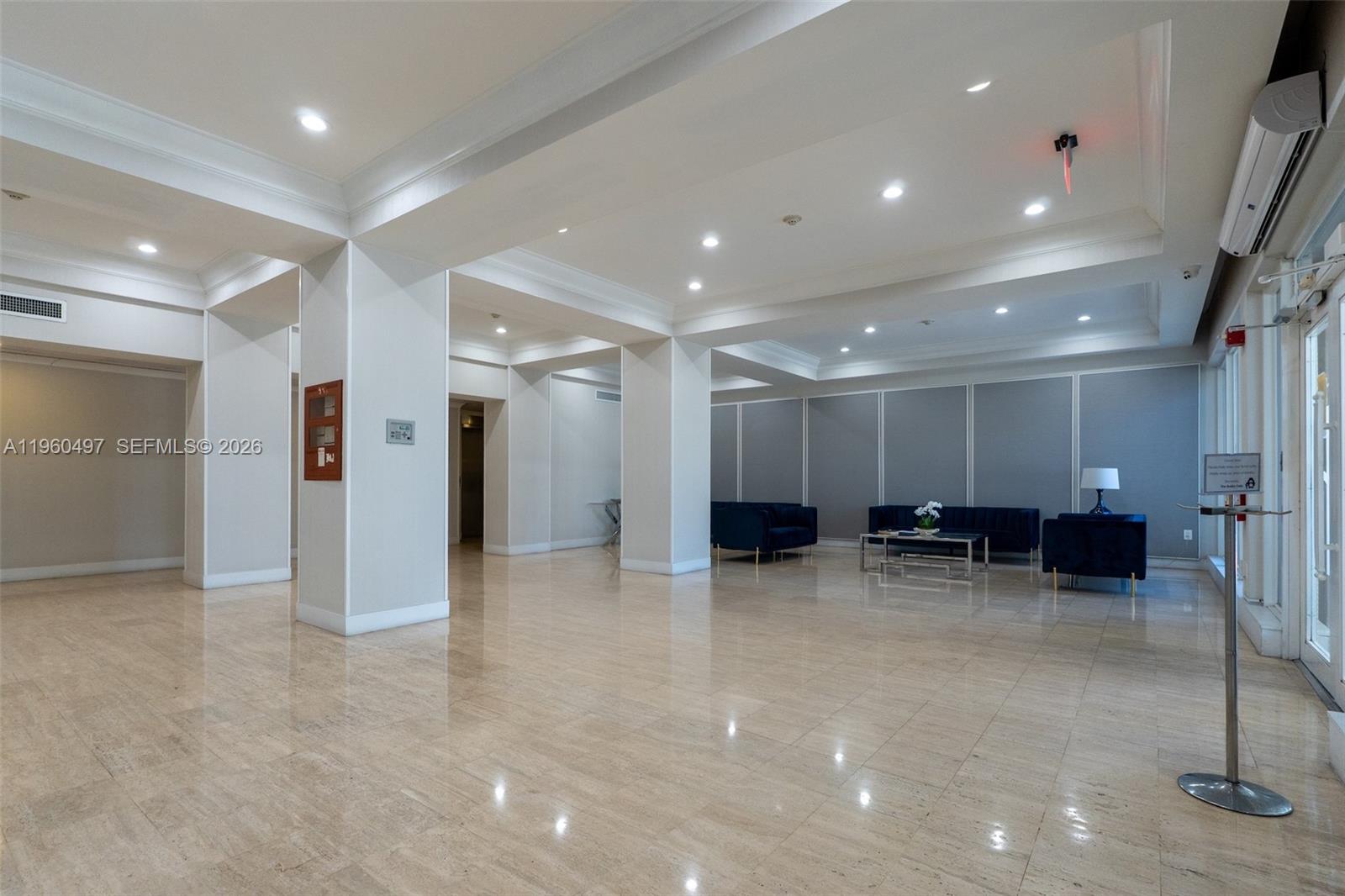 KENNEDY HOUSE CONDO - Residential