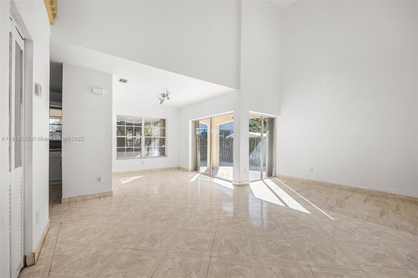 LAKES BY THE BAY SEC 8 - Residential