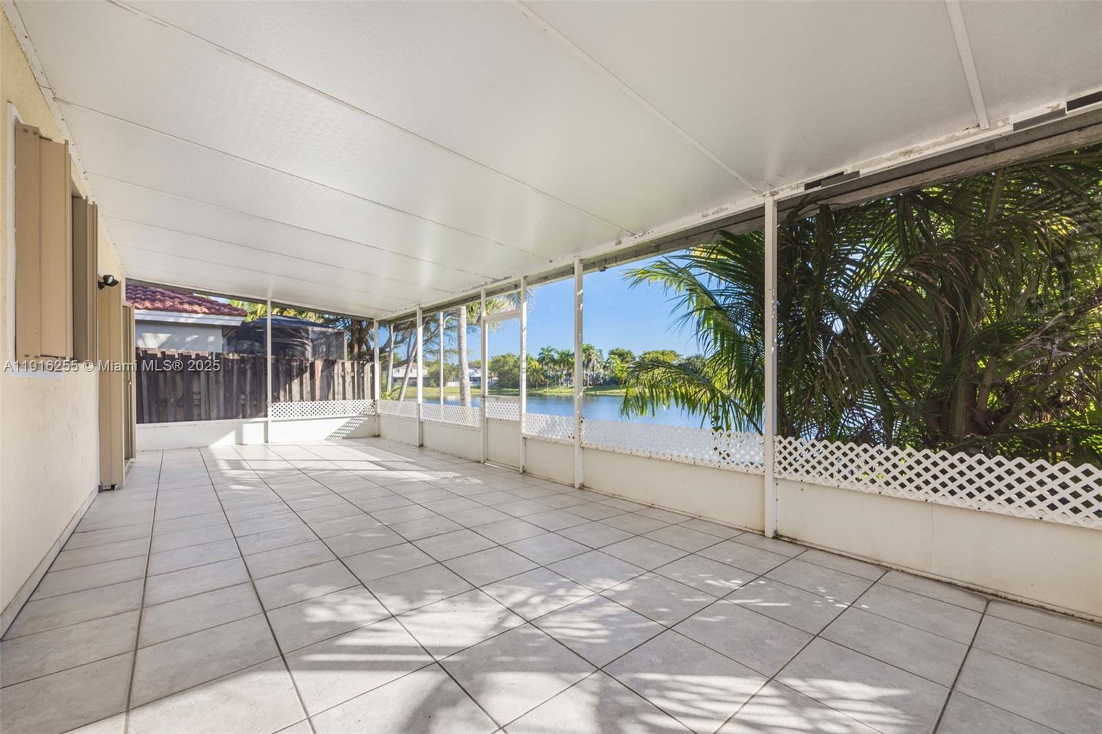 LAKES BY THE BAY SEC 8 - Residential