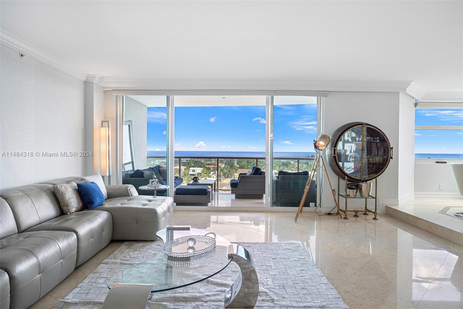 HAMPTONS SOUTH CONDO - Residential