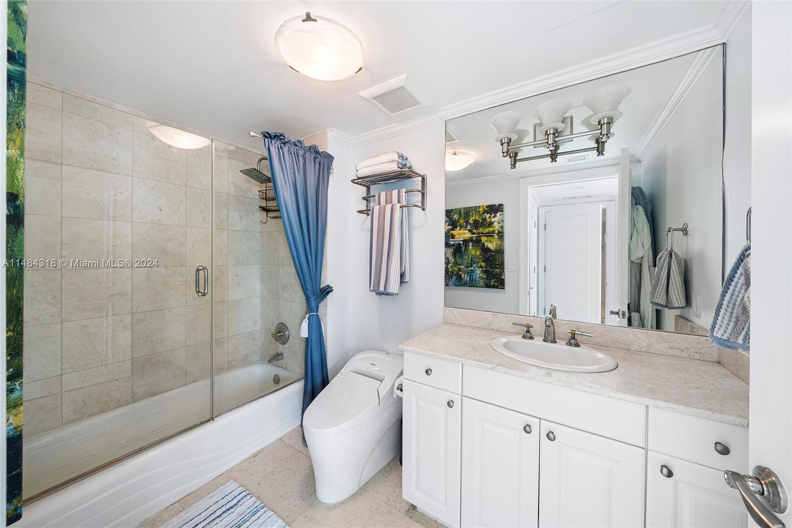 HAMPTONS SOUTH CONDO - Residential