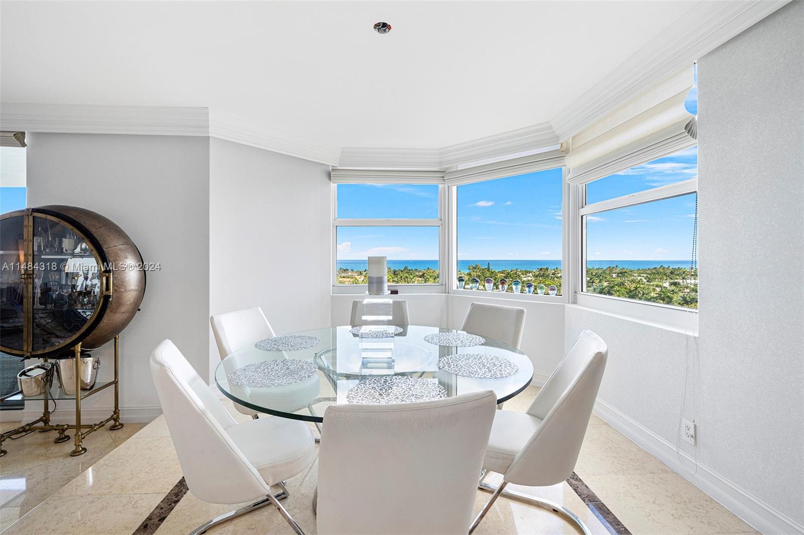 HAMPTONS SOUTH CONDO - Residential