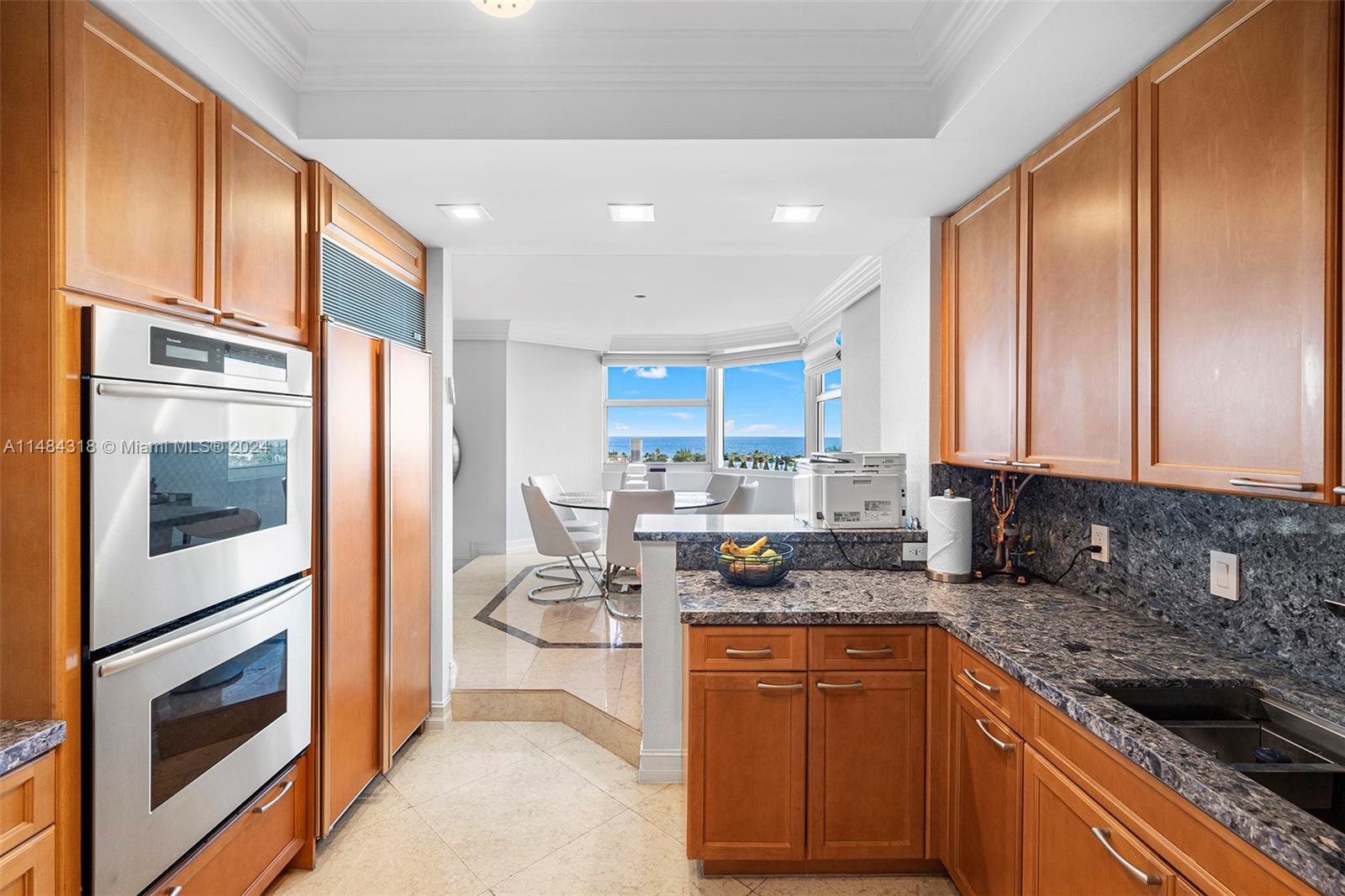 HAMPTONS SOUTH CONDO - Residential