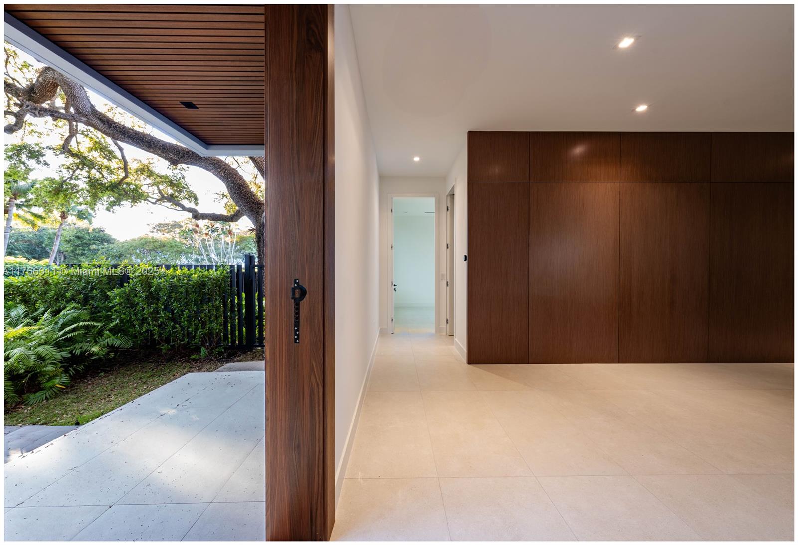 BRICKELL FLAGLER - Residential
