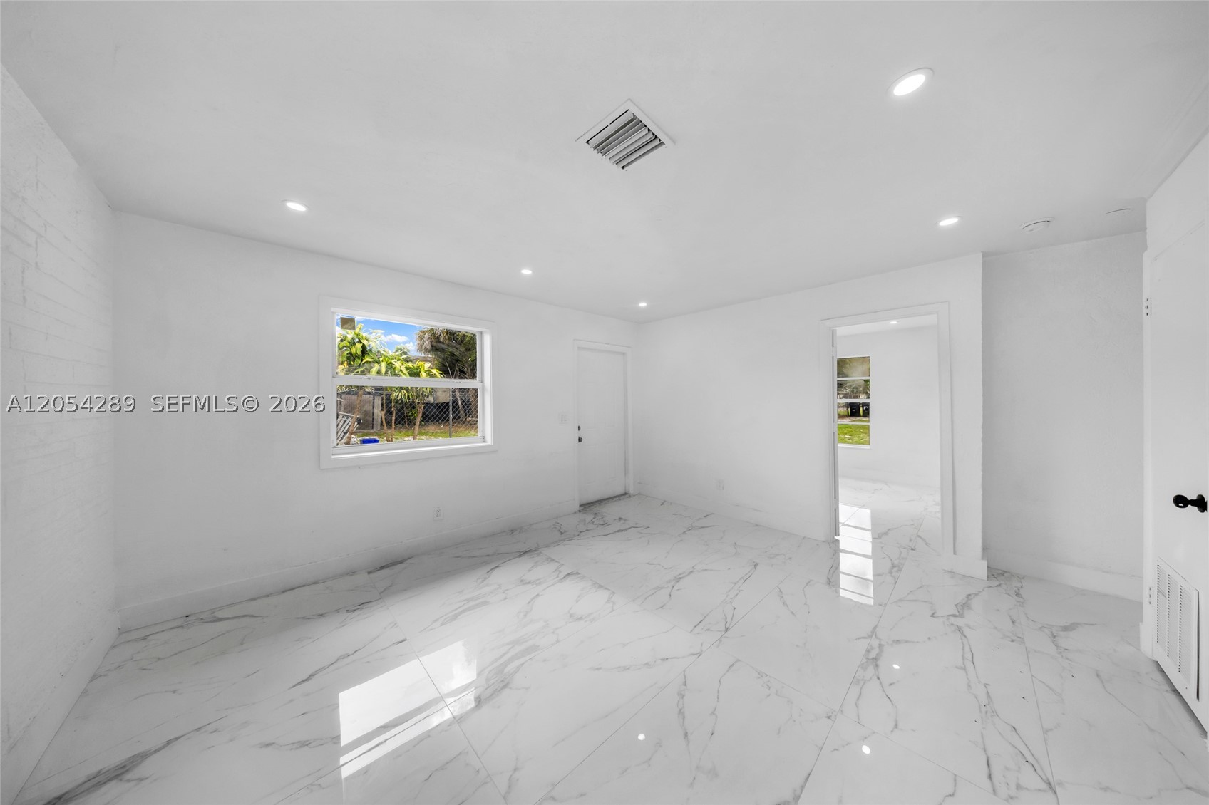 NORTH WEST LAUDERDALE - Residential Lease