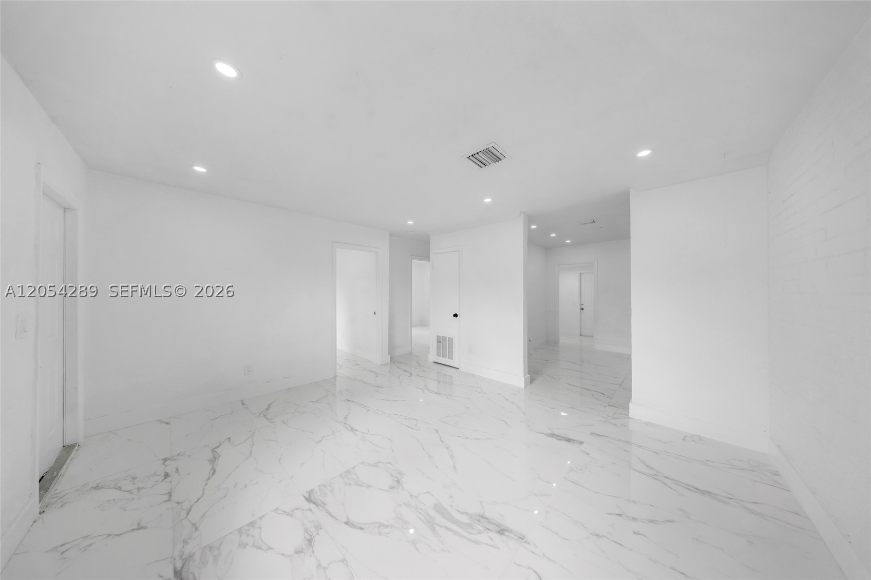 NORTH WEST LAUDERDALE - Residential Lease