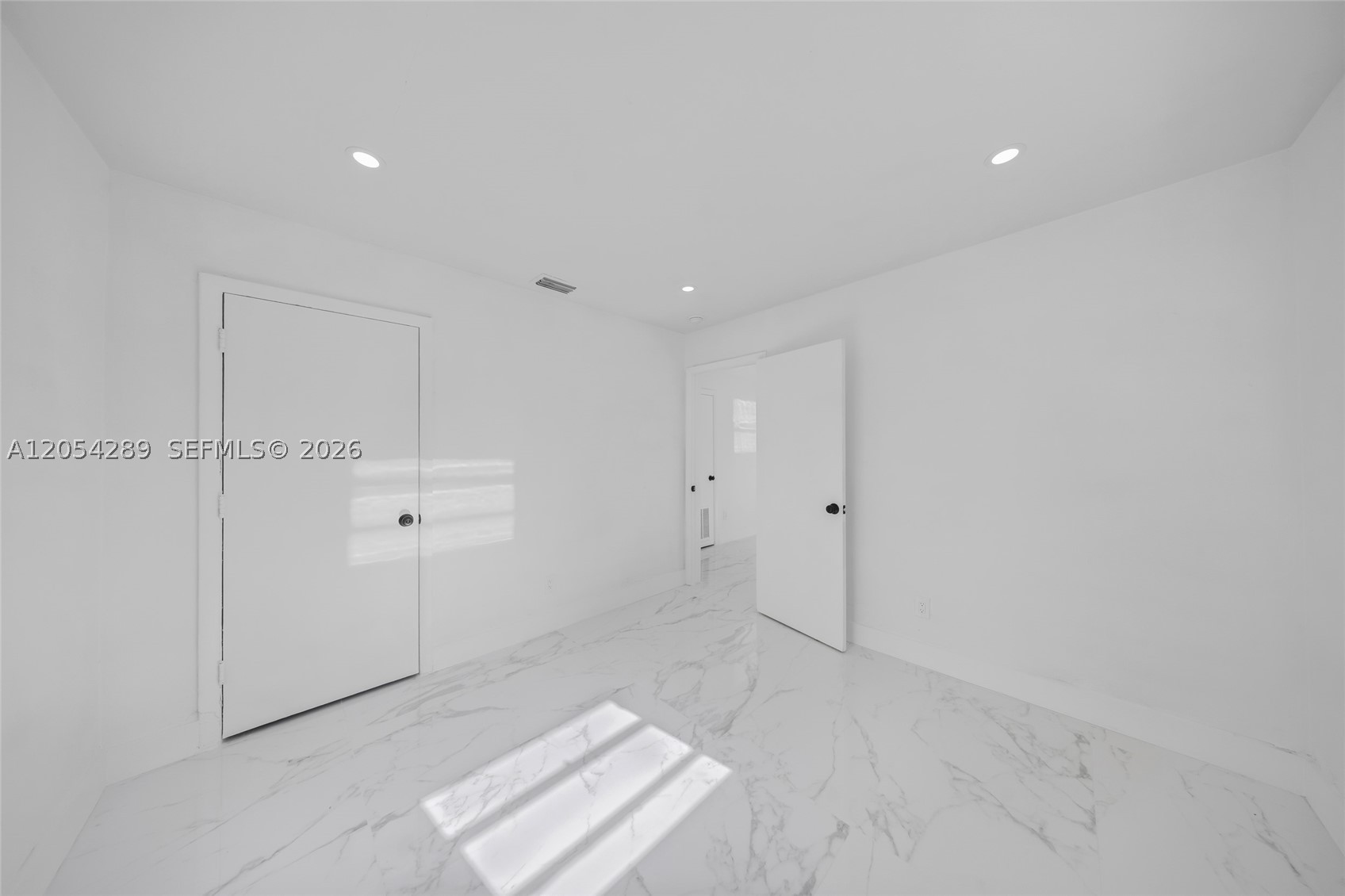 NORTH WEST LAUDERDALE - Residential Lease