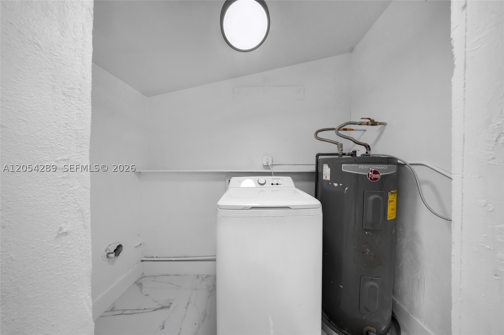 NORTH WEST LAUDERDALE - Residential Lease