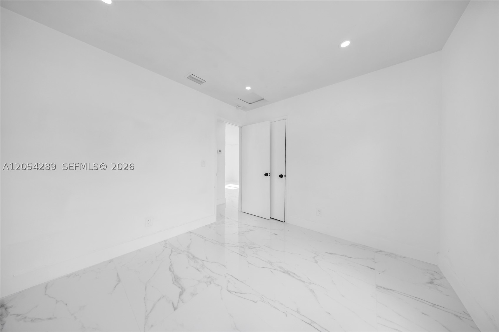 NORTH WEST LAUDERDALE - Residential Lease