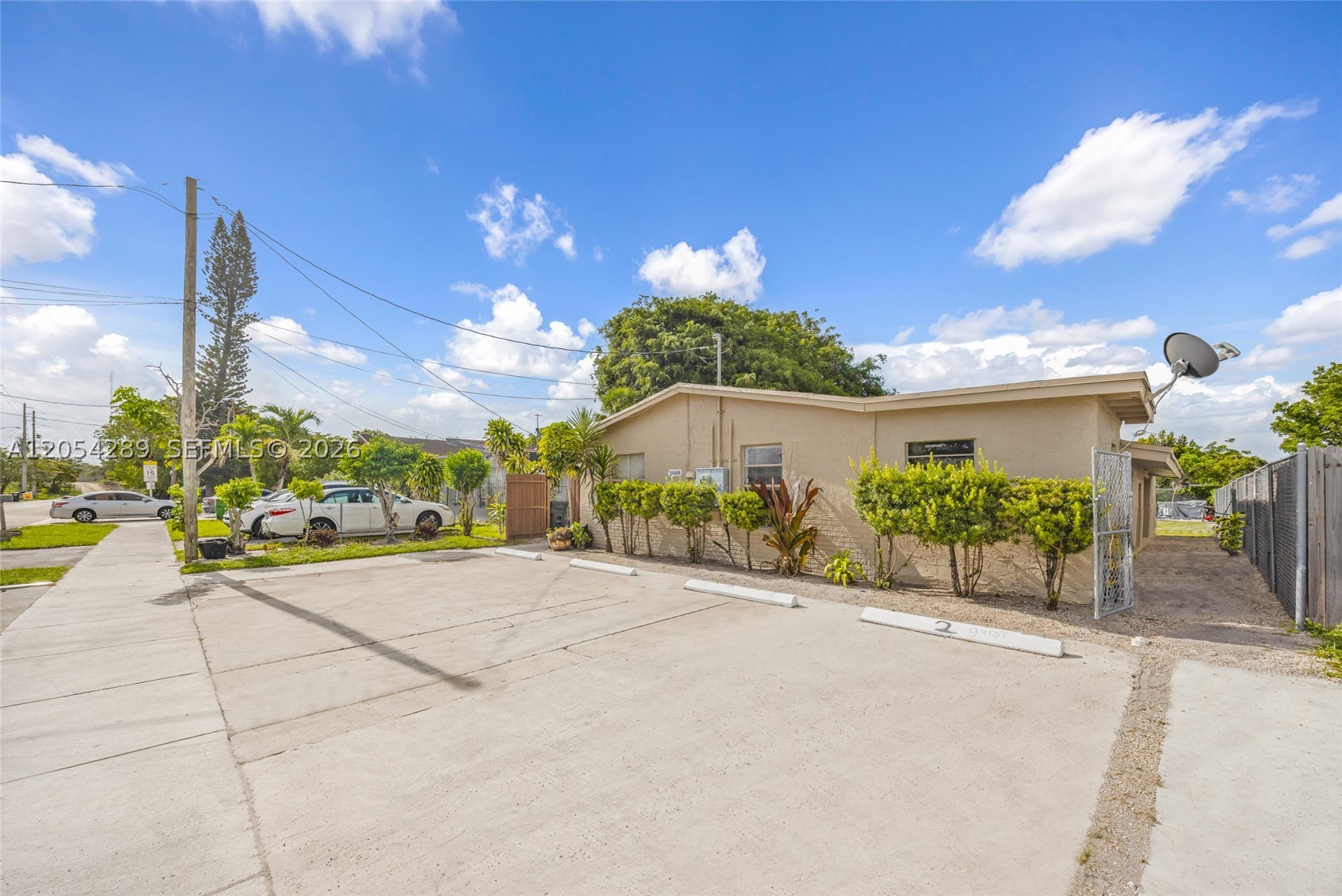 NORTH WEST LAUDERDALE - Residential Lease