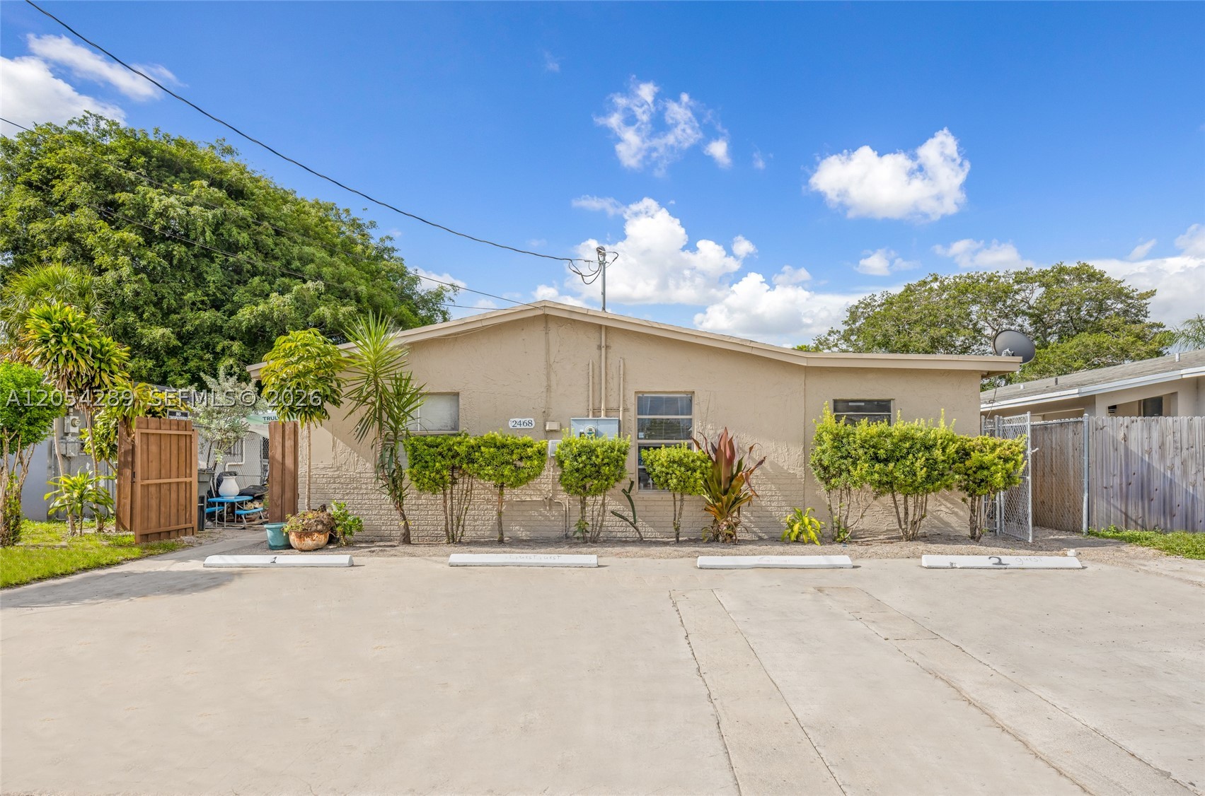 Completely remodeled and new fence installed. Three spacious bedrooms, one bathroom, Kitchen is big with some space to have a dinning table. Unit has Washer iand new dryer inside unit, two assigned parking spaces. Big backyard very private. Tenant pays for all utilities. Landlord will run credit report