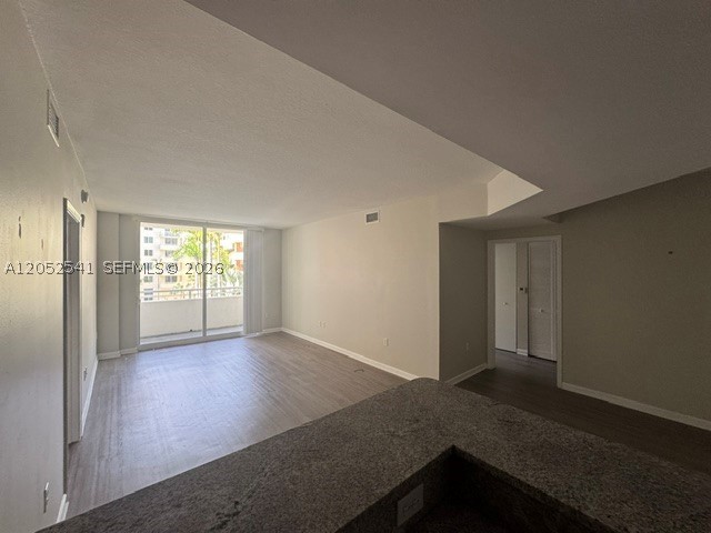 VENTURE AT AVENTURA EAST - Residential