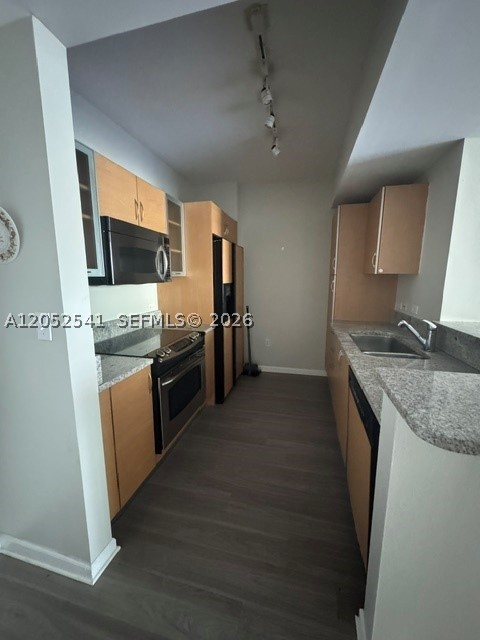 VENTURE AT AVENTURA EAST - Residential