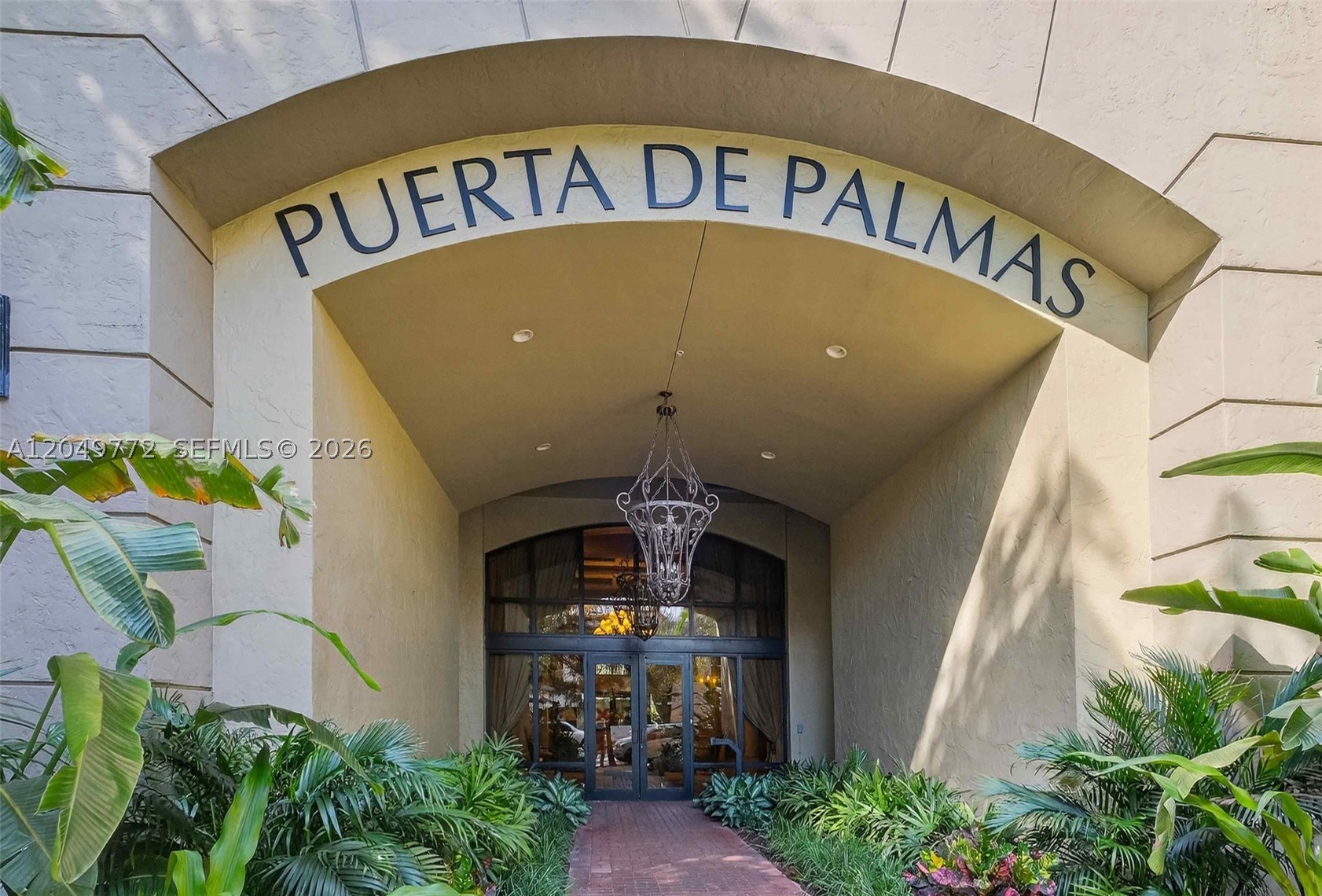 PUERTA DE PALMAS CONDO - Residential