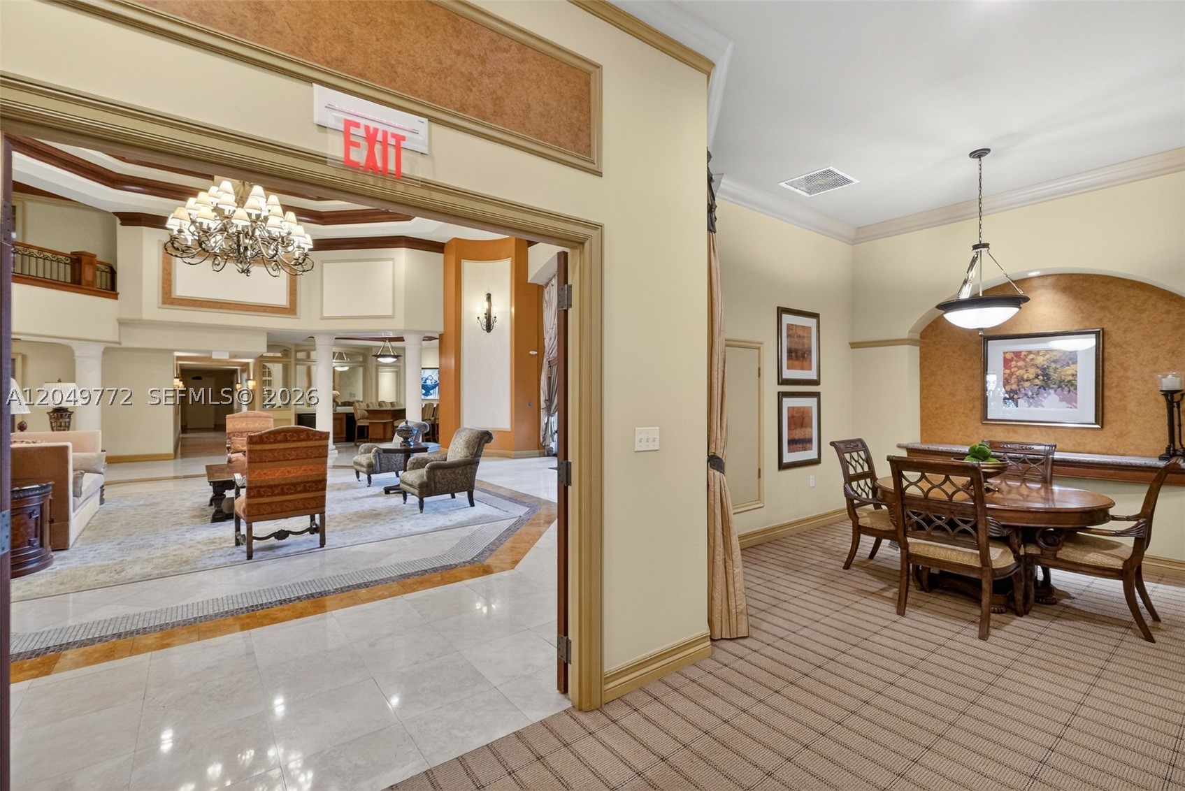 PUERTA DE PALMAS CONDO - Residential