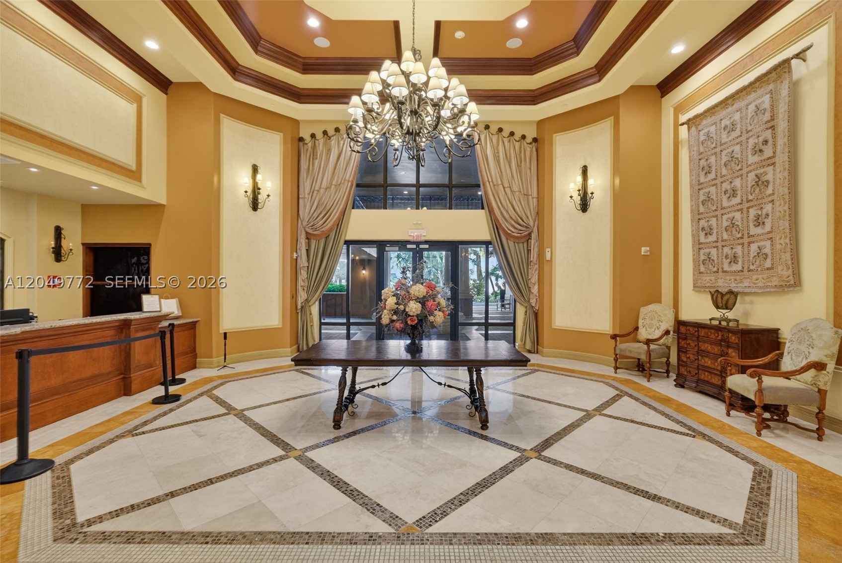 PUERTA DE PALMAS CONDO - Residential