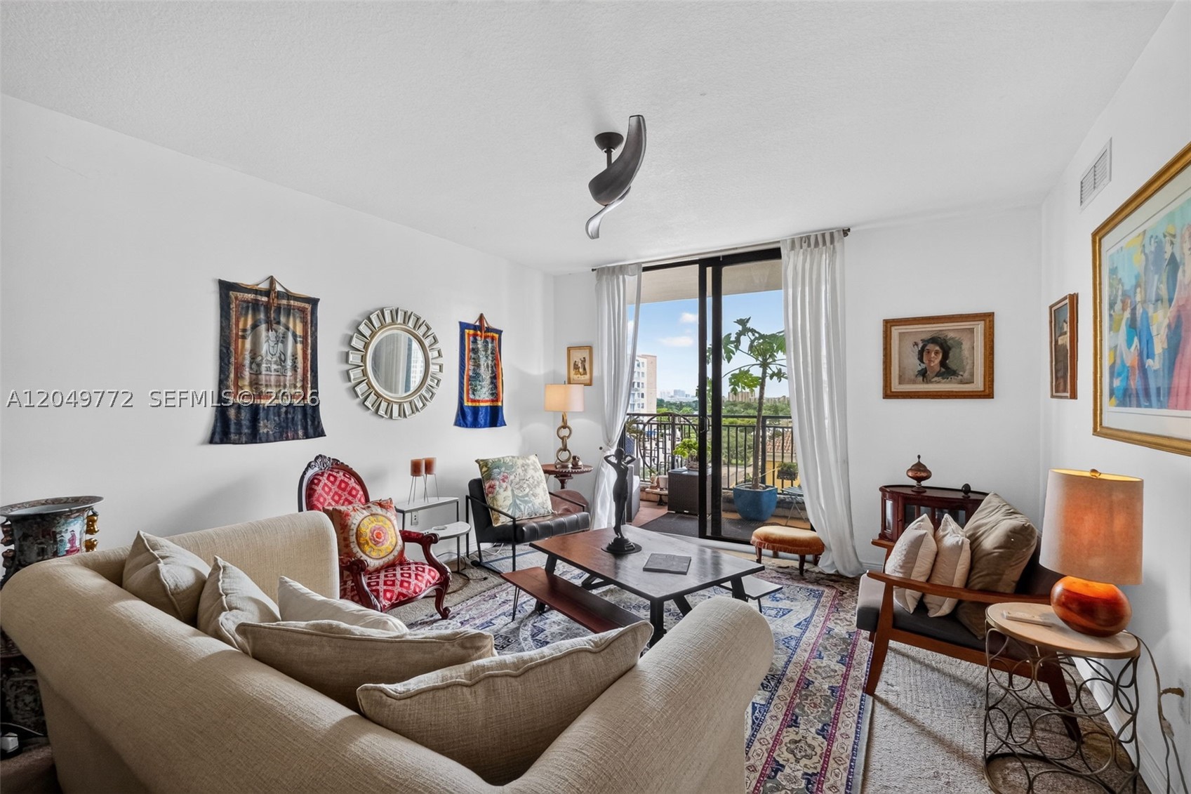 PUERTA DE PALMAS CONDO - Residential