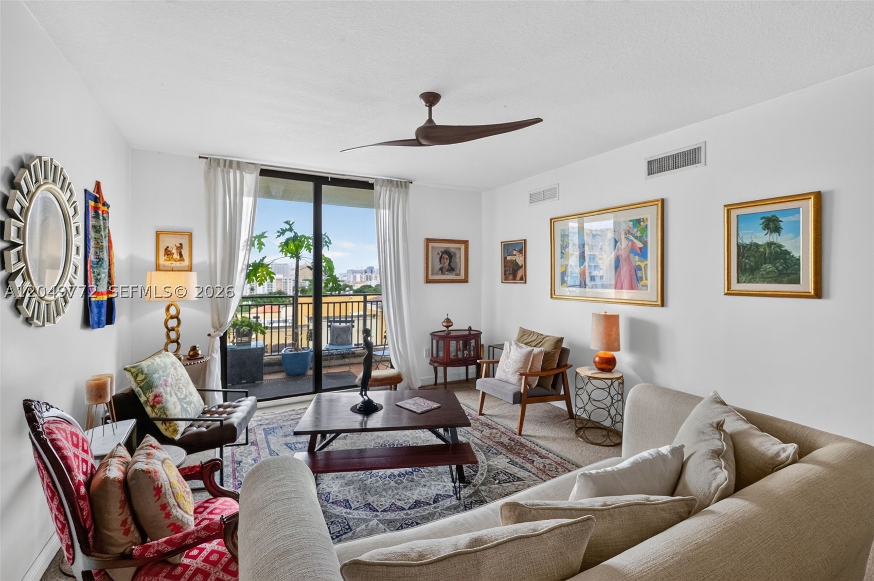PUERTA DE PALMAS CONDO - Residential