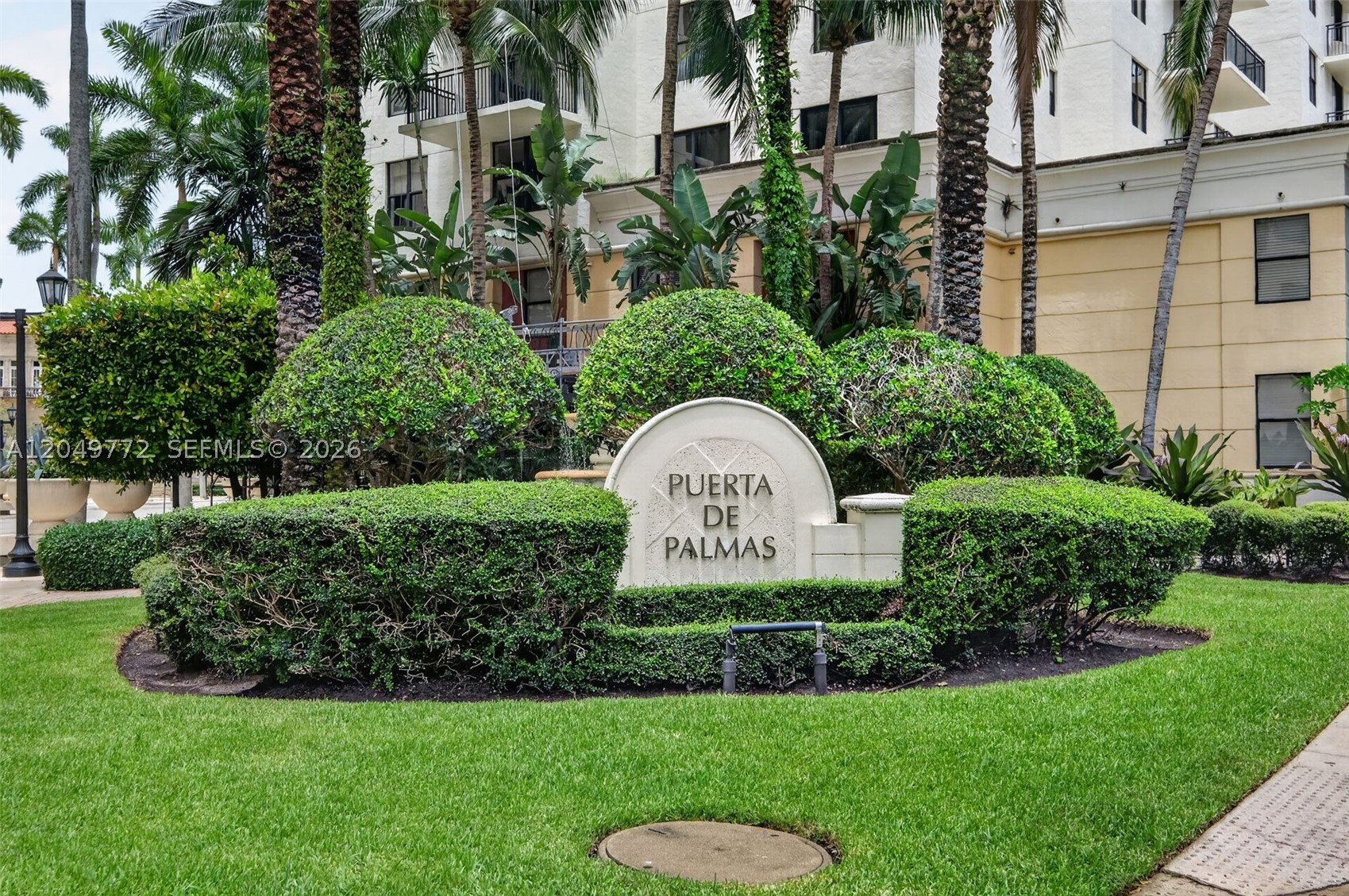 PUERTA DE PALMAS CONDO - Residential