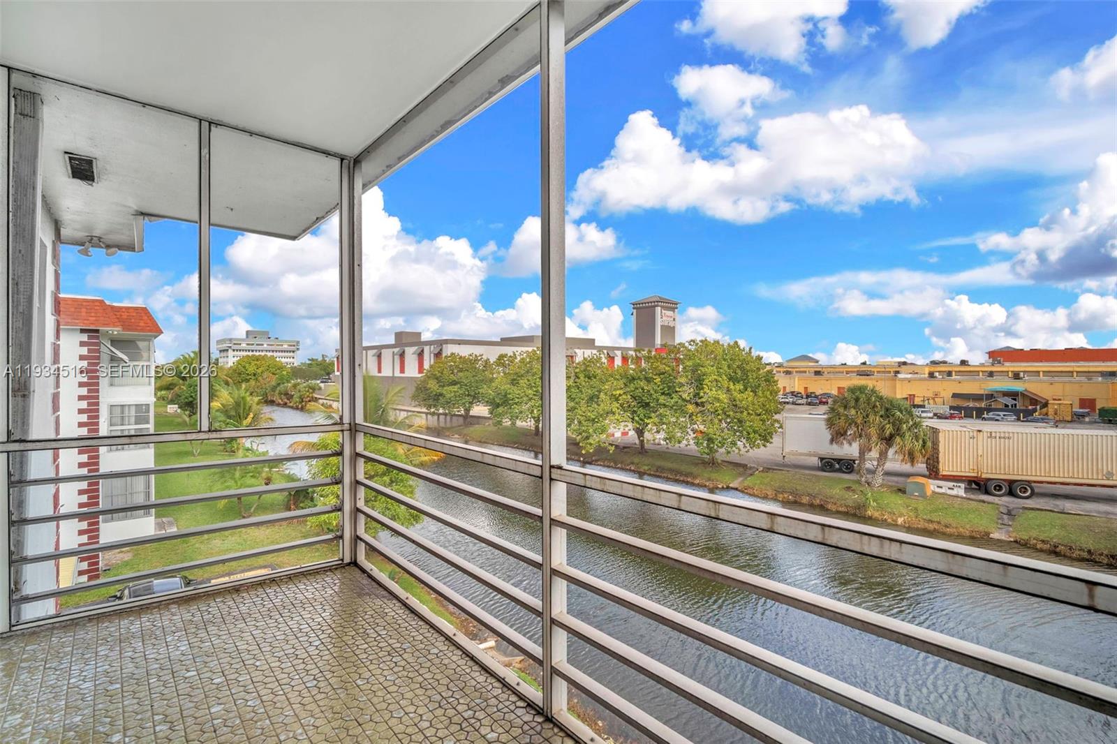PARK SOUTH TEN INC CONDO - Residential