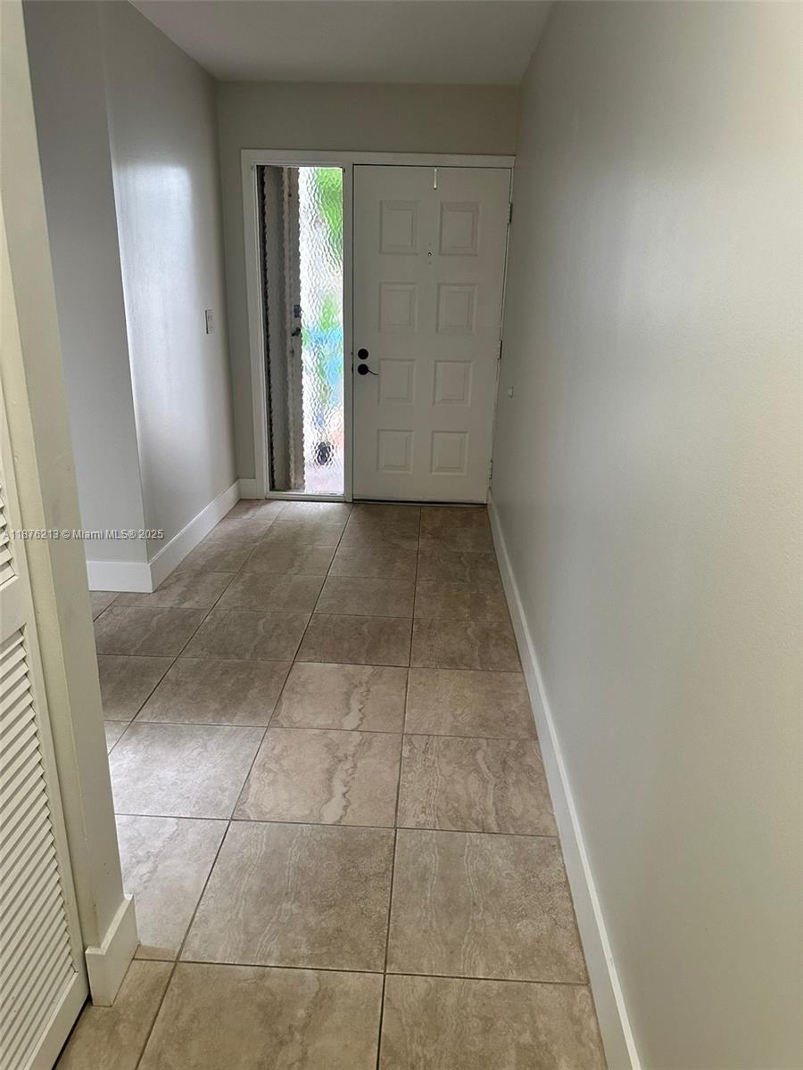 KINGS COURT WEST - Residential Lease