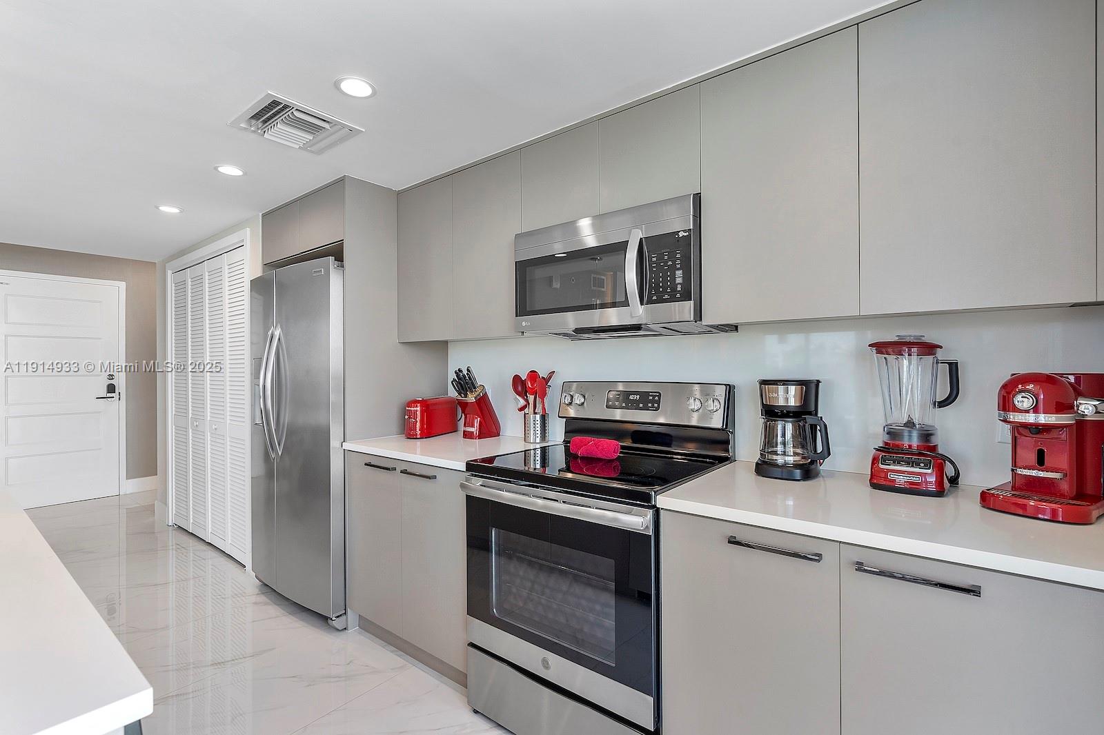 ONE BAY HARBOR CONDO - Residential