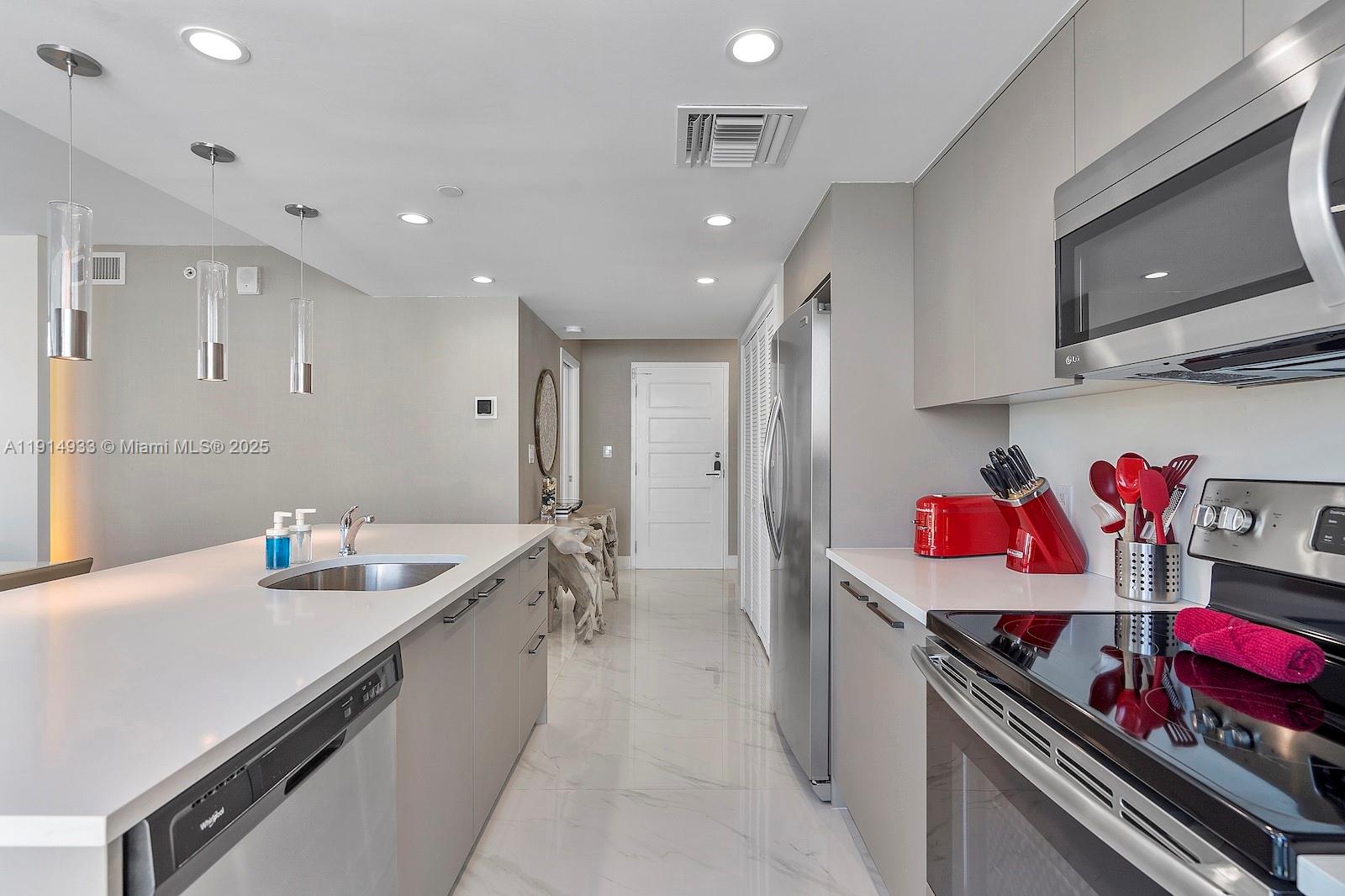 ONE BAY HARBOR CONDO - Residential