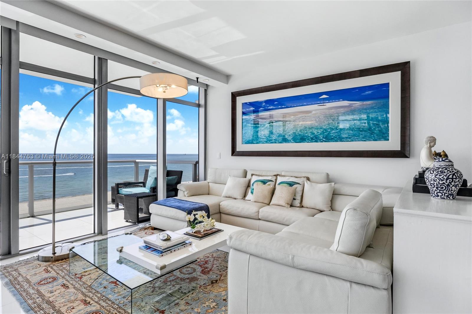 THE CARIBBEAN CONDO - Residential