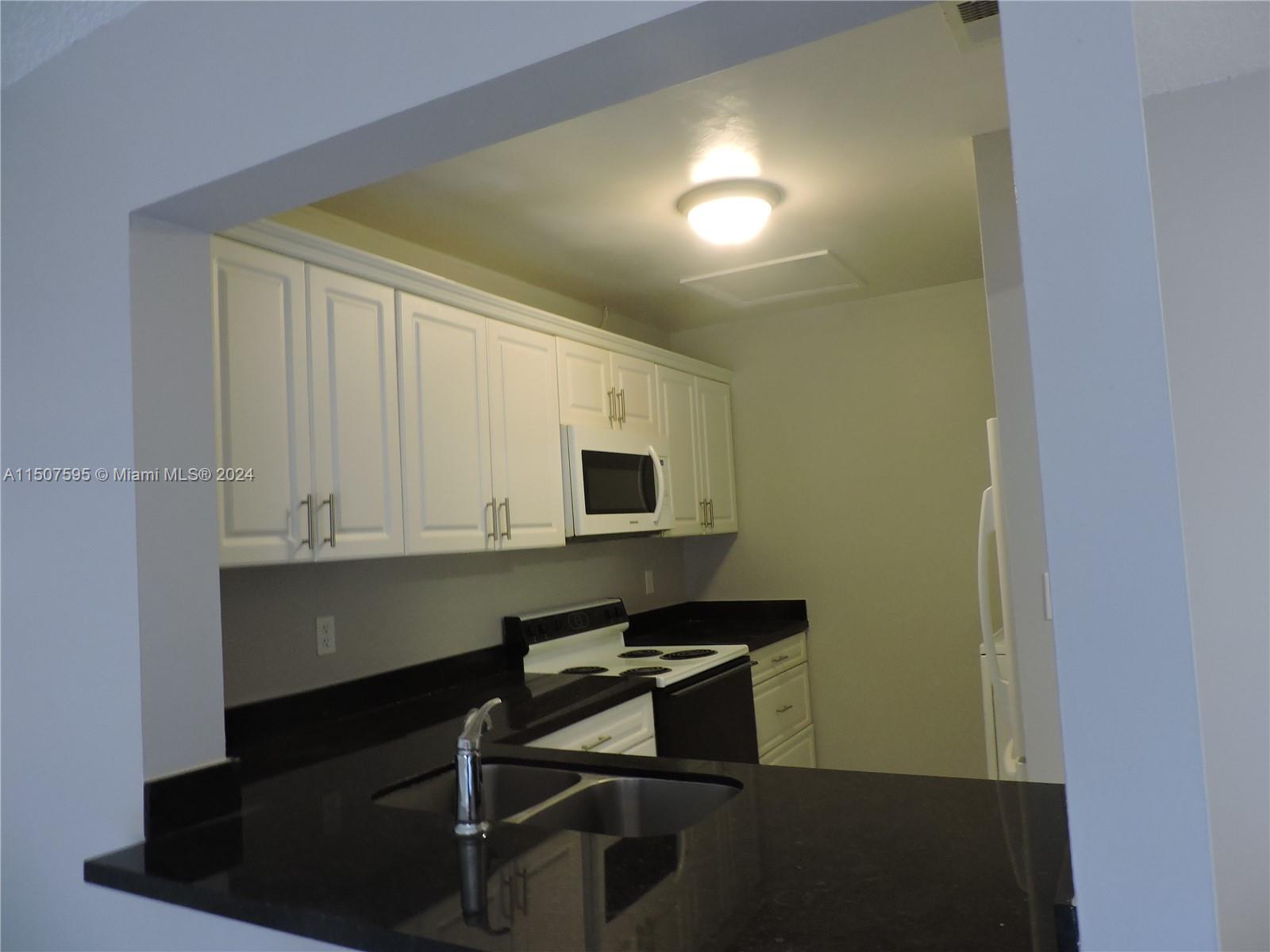 HERON AT THE HAMMOCKS CON - Residential Lease
