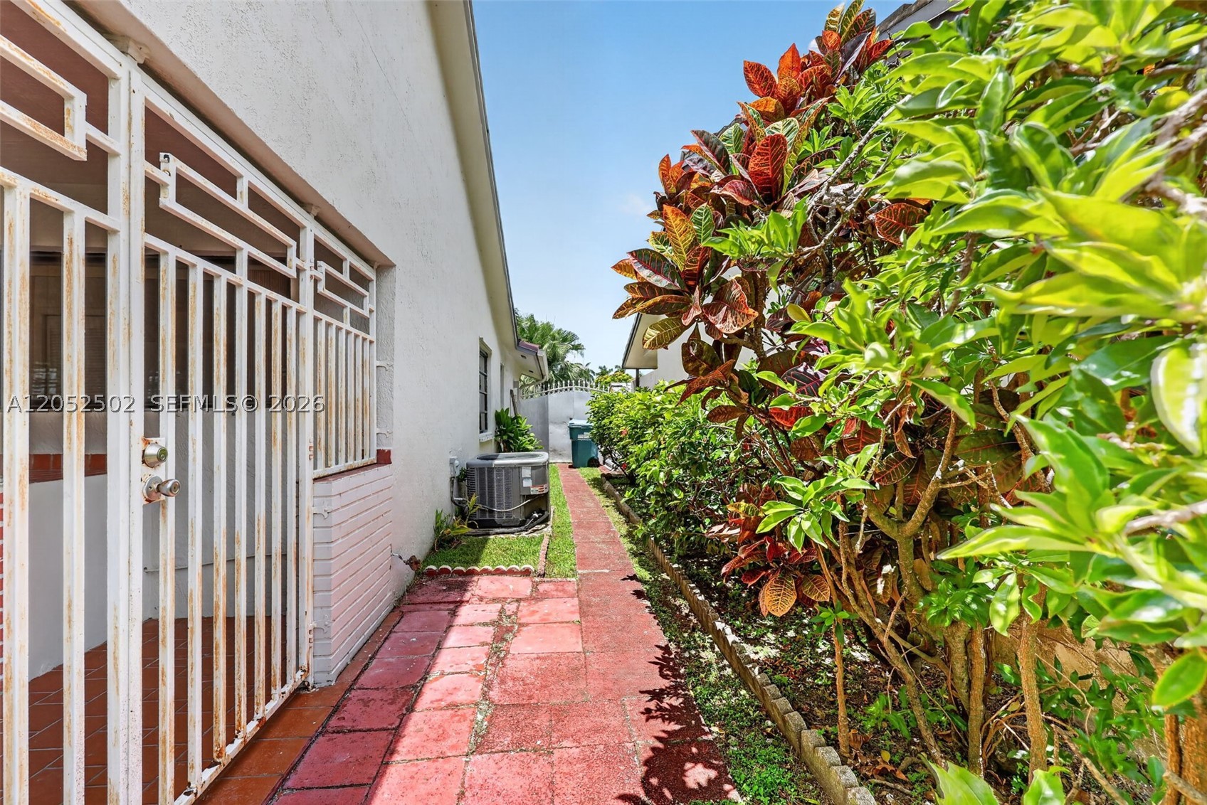 BIRD LAKES SOUTH SEC 1 - Residential