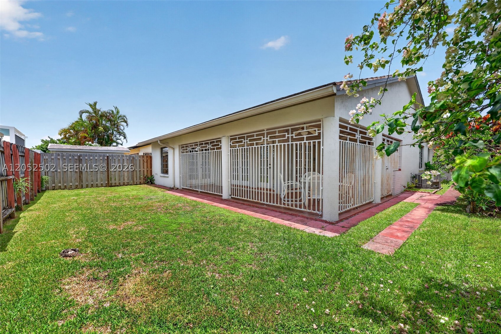BIRD LAKES SOUTH SEC 1 - Residential