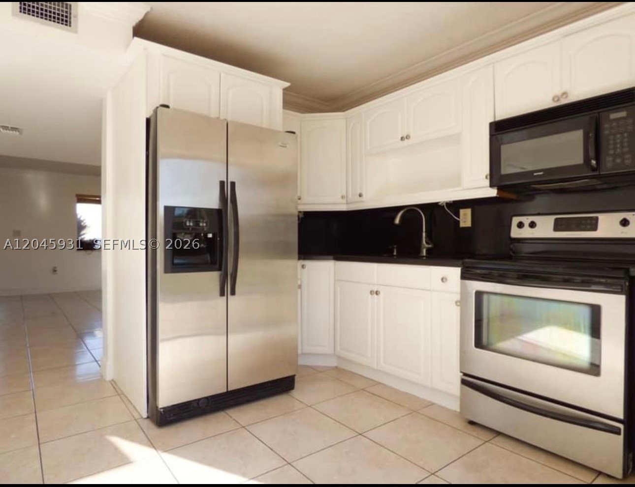MIRA VILLAS CONDO - Residential Lease
