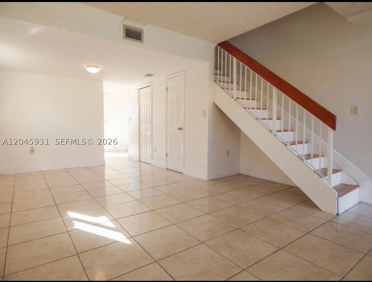 MIRA VILLAS CONDO - Residential Lease