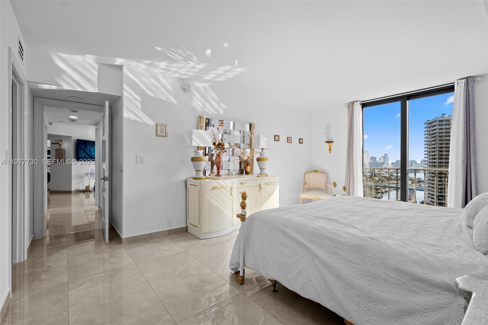 TURNBERRY ISLE SOUTH COND - Residential