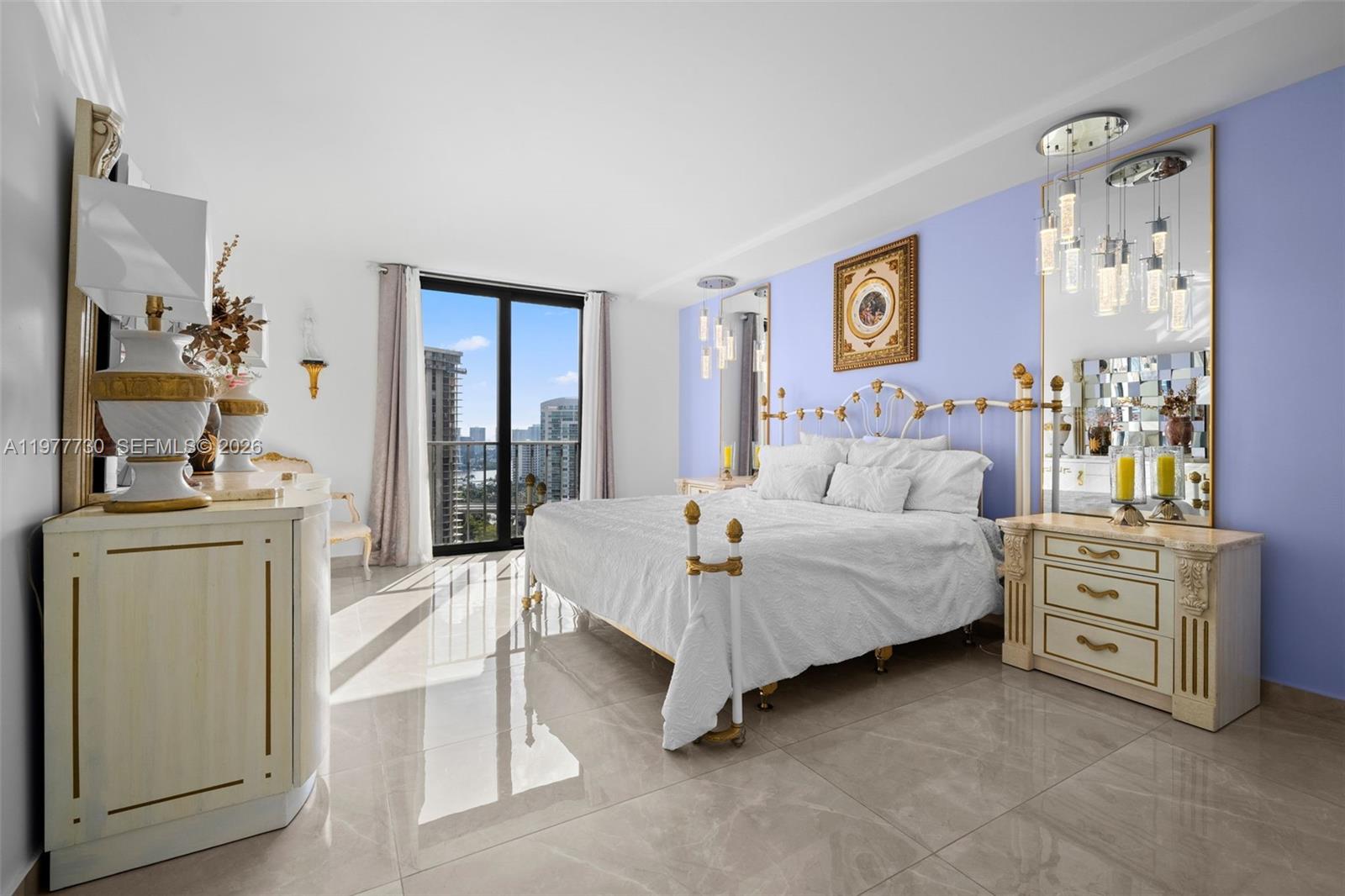 TURNBERRY ISLE SOUTH COND - Residential