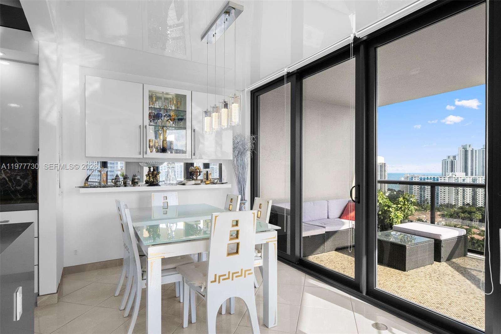 TURNBERRY ISLE SOUTH COND - Residential